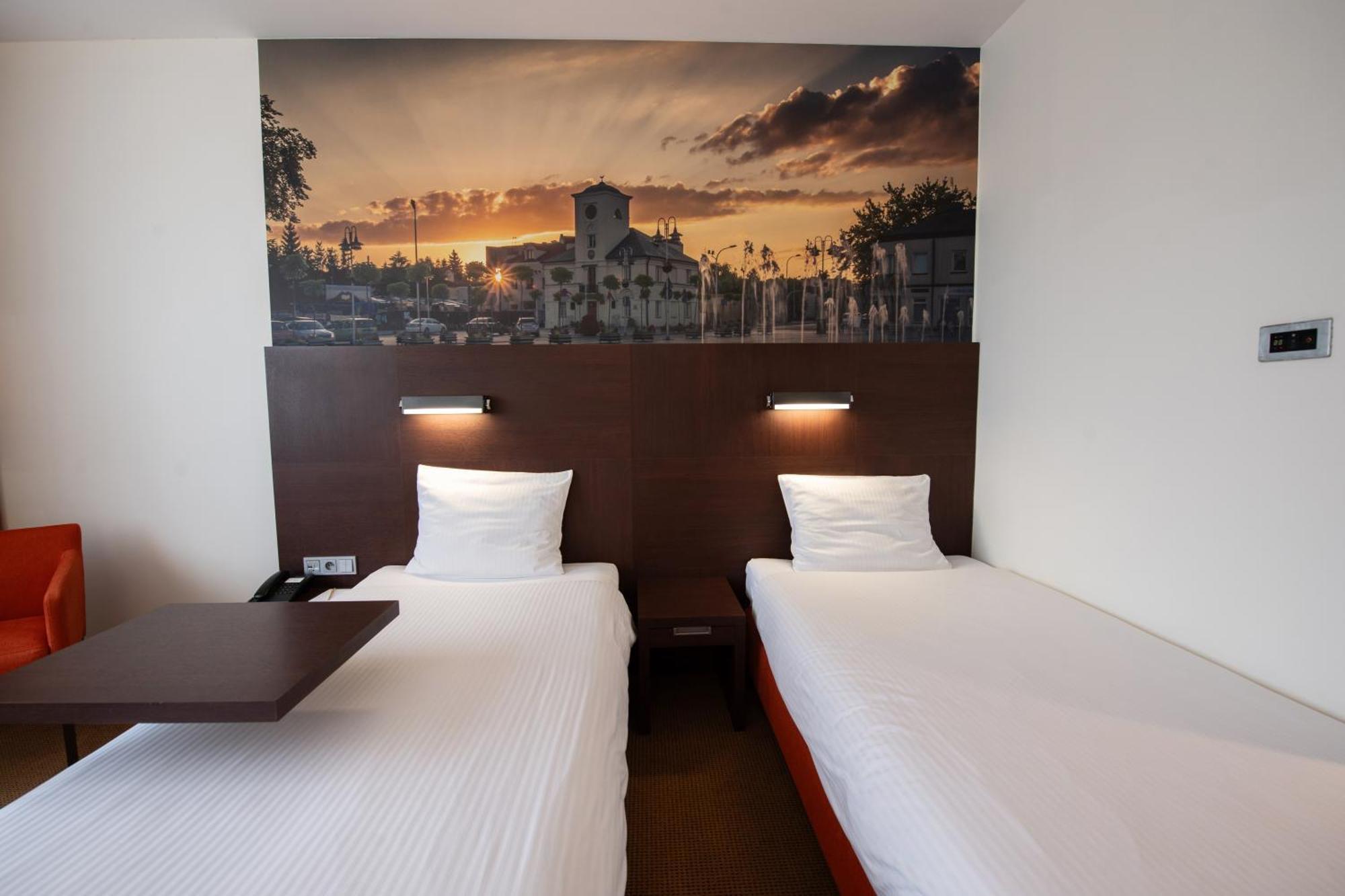 Desilva Warszawa Piaseczno Hotel Piaseczno  Kültér fotó